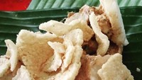 Seporsi cabuk rambak harganya sangat terjangkau Rp 2.500 - Rp 3.000. Kalau kurang bisa langsung pesan 2 porsi. Foto: Instagram @anita.wijayanti