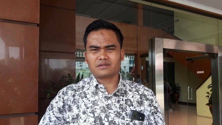 Image result for Ketua Bawaslu Kota Bekasi, Tommy Suswanto
