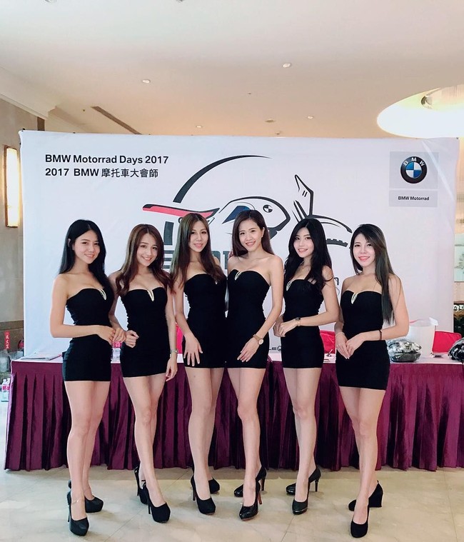 Hebbe Cheng memang bisa bikin lemas para pria dengan tubuhnya yang langsing dan jenjang, wajahnya yang cantik, dan senyumnya yang manis. Foto: Instagram @hebbe820