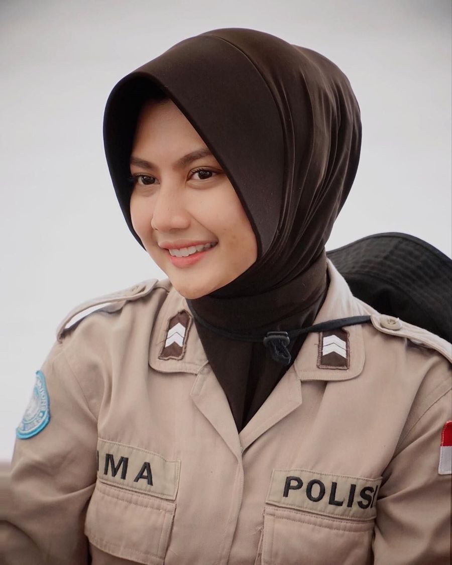 Wallpaper Polwan 99 Gambar Animasi Polisi Dan Polwan Gratis Download