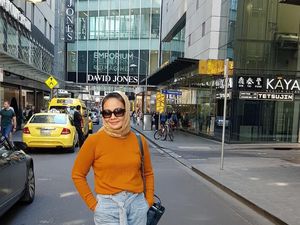 Serunya Kulineran Pesenter Cantik Anita Hara dan Mertua Kahiyang Ayu