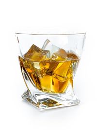 Minum Koktail Ini Bisa Pandangi Wajah George Clooney
