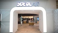Jewel juga akan memiliki properti YOTELAIR pertama di Asia. Dengan 130 kabin yang didesain secara optimal dengan pilihan jenis kabin kelas Premium, Accessible, dan Family, kamar-kamar ini dapat dipesan untuk durasi minimal selama empat jam, ideal untuk menghabiskan waktu saat transit atau untuk menginap semalam. (Changi Airport Singapore)