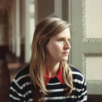 Tara Westover mungkin tidak terlalu familiar di telinga banyak orang. Namun wanita yang direkomendasikan Bill Gates ini telah membuat kagum pecinta buku melalui Educated. Buku best seller tersebut berkisah mengenai hidupnya yang tumbuh dalam keluarga Mormon dan perjuangan melanjutkan studi di Universitas Cambridge. Foto: Time