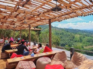 Dibatasi 30 Persen Kapasitas, Restoran di Jabar Bisa Layani Makan di Tempat