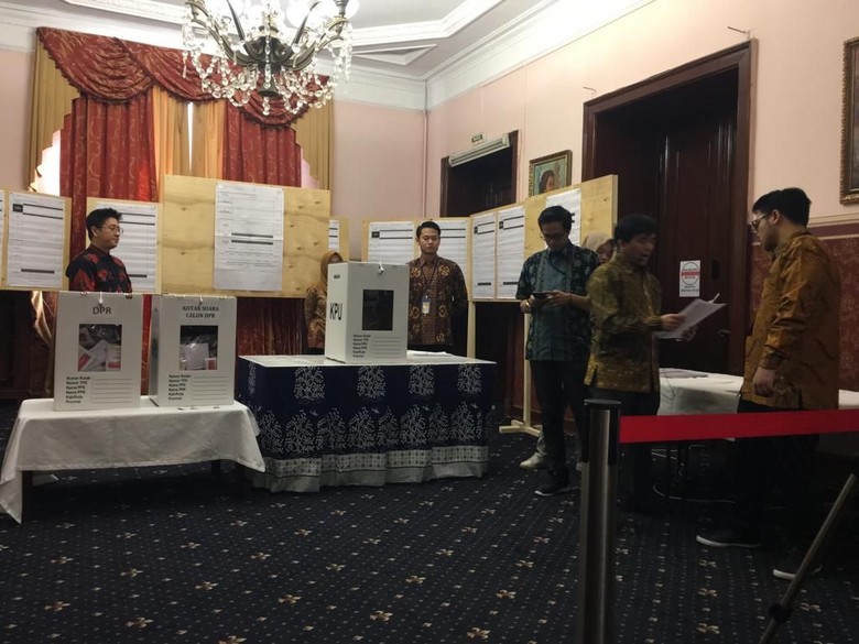 Jokowi-Maruf Menang Telak di Moskow Jokowi-Maruf Menang Telak di Moskow