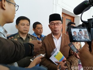 Ridwan Kamil Titip Tangkal Hoaks pada Kapolda Jabar Baru
