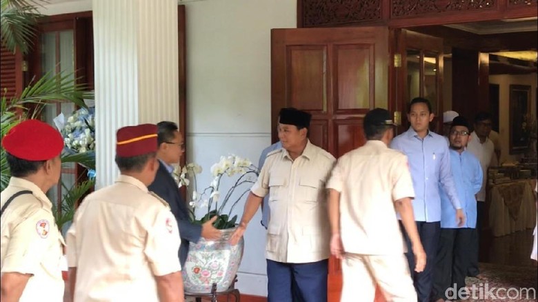 Susul Amien Rais, Zulkifli Hasan Merapat di Kediaman Prabowo Susul Amien Rais, Zulkifli Hasan Merapat di Kediaman Prabowo