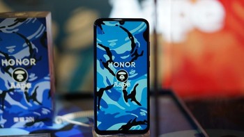 Ukuran layarnyanya 6,21 inch dengan resolusi Full HD+. Foto: Sina Mobile