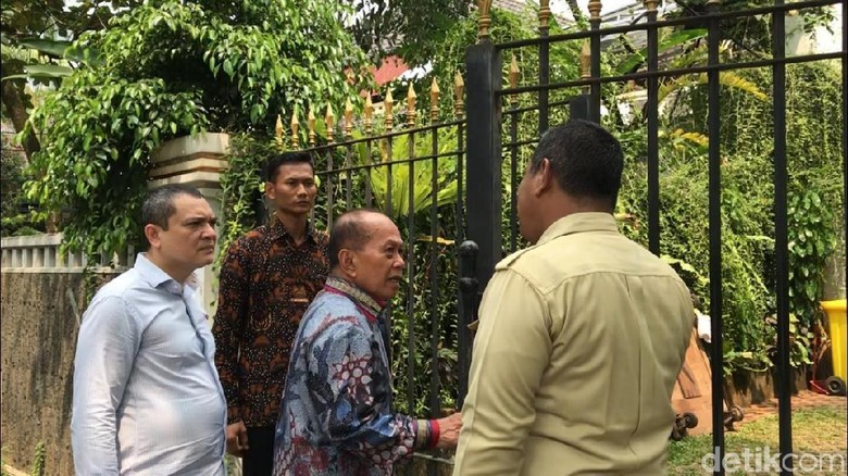 Syarief Hasan Merapat ke Kediaman Prabowo di Kertanegara Syarief Hasan Merapat ke Kediaman Prabowo di Kertanegara