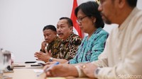 Ketua Komnas HAM, Ahmad Taufan Damanik memberikan pendapatnya.