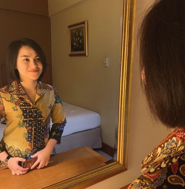 Wanita 19 tahun tersebut mengaku sering menemukan akun-akun palsu yang kerap menyalahgunakan foto-fotonya. Foto: Instagram @kikiwidyaas