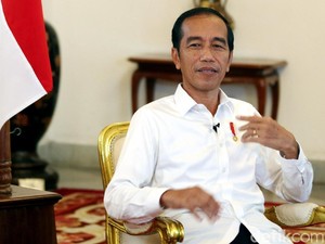 Peringkat Utang RI Naik Gara-gara Jokowi Menang Pilpres