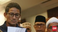 Wajah Lesu dan Tak Bersemangat Sandi di Deklarasi Kemenangan