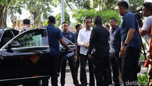 Jokowi Kumpulkan Ketum Parpol Koalisi di Plataran Menteng