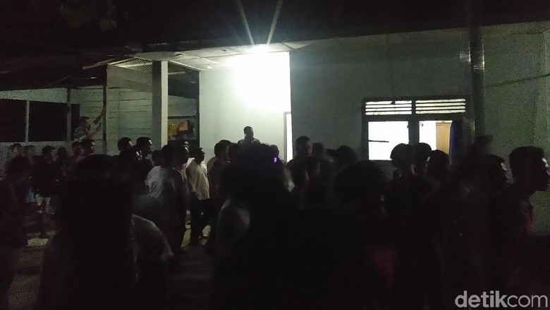 Pengakuan Bocah yang Picu Massa Geruduk Pos TNI AL Pusong Pengakuan Bocah yang Picu Massa Geruduk Pos TNI AL Pusong