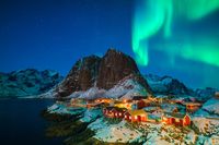 Islandia yang juga terkenal dengan aurora (iStock)