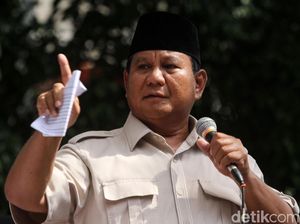 Prabowo Bicara soal Lembaga Survei dan Penguin di Antartika