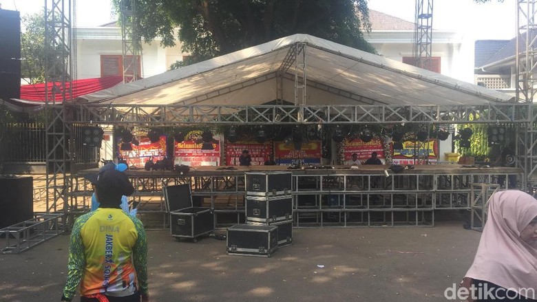Prabowo Klaim Menang Pilpres, Begini Suasana Kediamannya Pagi Ini Prabowo Klaim Menang Pilpres, Begini Suasana Kediamannya Pagi Ini