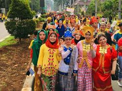 Laris Manis Bisnis Sewa Pakaian Adat, Raup 30 Juta Jelang Hari Kartini