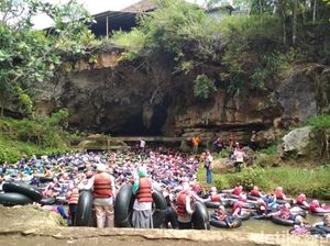 Long Weekend, Ini Penampakan Wisatawan Jejali Gua Pindul Gunungkidul