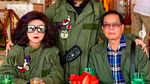 Gaya Kompak Duo Ibu Anak Fashionable dari Thailand Saat Makan