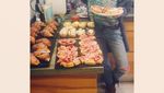 Wanita yang Dinikahi Chris Hemsworth di Pulau Sumba, NTT Ini Doyan Pastry