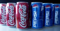 Unik! Main Catur Pakai Kaleng Soda Jadi Viral di Internet