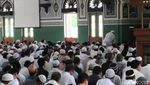 Momen Prabowo Salat Jumat hingga Sujud Syukur di Masjid Al-Azhar