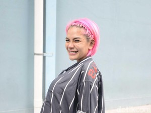 Cie! Nikita Mirzani Sebut Billy Syahputra Akan Nikah Tahun Depan