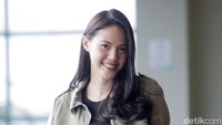 Ia terlihat santai dengan gayanya. Foto: Ismail/detikHOT
