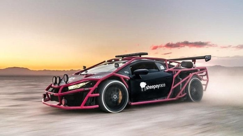 Sekujur Bodi Lamborghini Huracan Ini Dibalut Besi Terali 