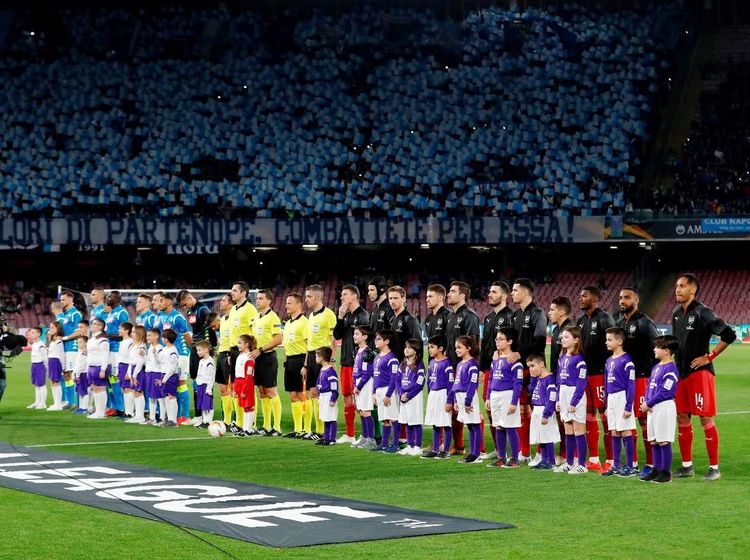 Arsenal Tanpa Cela di Markas Napoli