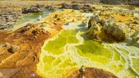 Danakil merupakan suatu gurun yang berada di kawasan Afra, sebelah utara Ethiopia. Berbeda dengan gurun-gurun pada umumnya, Danakil justru berwarna-warni! (iStock)