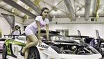 Tatapan Manis Model Otomotif di Malaysia