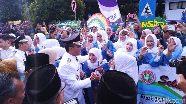 Usai Dilantik, Bupati-Wabup Ciamis Disambut Meriah Ribuan Warga