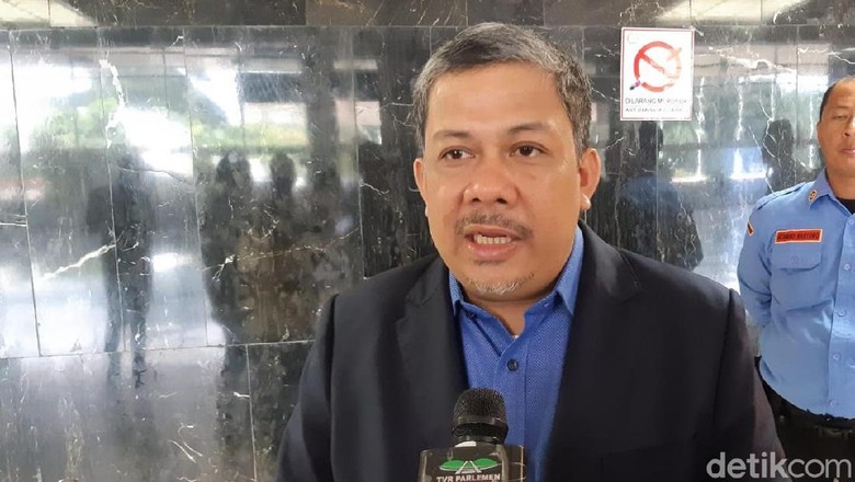Fahri Tolak Rencana Pemindahan Ibu Kota: Jakarta Terlalu Bersejarah Fahri Tolak Rencana Pemindahan Ibu Kota: Jakarta Terlalu Bersejarah
