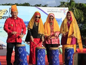 Resmi Dibuka, Festival Teluk Tomini Angkat Wisata Bahari dan Budaya