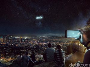 Bulan dan Bintang di Langit Malam Bisa Ditemani Iklan