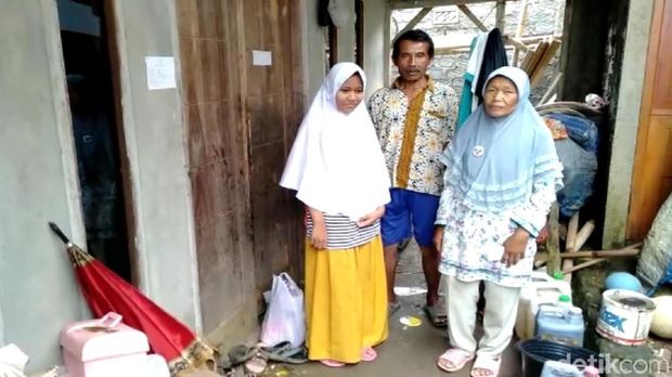 Menengok Saminem, 'Kartini' Penjual Cilok Jutawan Asal Sukabumi 