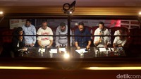 Hadir dalam diskusi tersebut (kiri-kanan) peneliti LSI, Adjie Al Farabi, BPN Prabowo-Sandi Pipin Sofyan, Co-founder Ayo Jaga TPS James Falahudin, moderator Margi Syarief, peneliti Netgrit Ferri Kurnia dan TKN Jokowi Maruf Masinton Pasaribu.