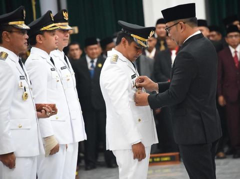 Akhirnya Ridwan Kamil Melantik Walkot Bogor dan Bupati Ciamis
