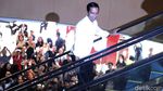 Makan Siang di Grand Indonesia, Jokowi Jadi Sasaran Wefie