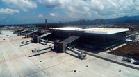 Sementara progres proyek keseluruhan yang ditargetkan rampung akhir 2019 mencapai 47%. Pool/PT Angkasa Pura I.