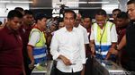 Momen Jokowi Naik MRT di Akhir Pekan