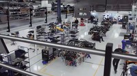 Dengan menggendong mesin V8 twin-turbo berkapasitas 5.0 liter, mobil ini mampu menyemburkan 1.578 tenaga kuda. Foto: Pool (Youtube/Topgear)