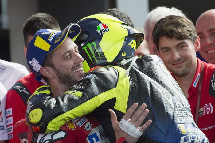 Andrea Dovizoso tak berminat balapan sampai usia 40 tahun seperti Valentino Rossi. (Foto: Mirco Lazzari gp / Getty Images)