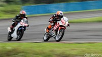 Para peserta berusaha mendapatkan torehan waktu dan tempat terbaik untuk menjadi jawara. 