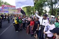 Ini Unik! Festival Sarung Pertama Kalinya Digelar di Sulsel