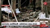 Bagian dalam Gereja St Anthony di Kochcikade, Kolombo, tampak porak-poranda. Derana TV/via Reuters TV.